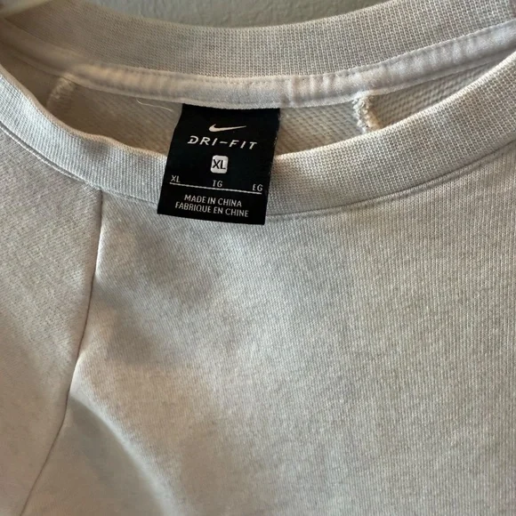 Nike Cropped Crew Sweatshirt (Cream, XL) - Picture 2 of 3